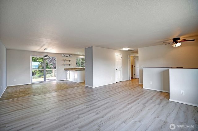 2029 Baymont Drive, Oak Harbor, WA 98277