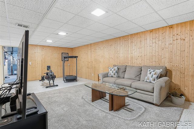 1830 Pine Court, Grand Haven, MI 49417