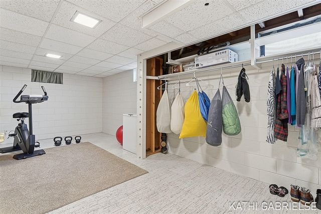 1830 Pine Court, Grand Haven, MI 49417