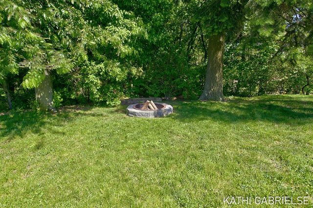1830 Pine Court, Grand Haven, MI 49417