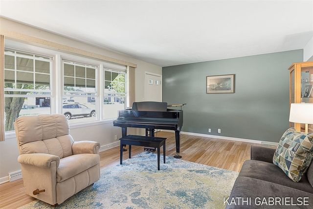 1830 Pine Court, Grand Haven, MI 49417