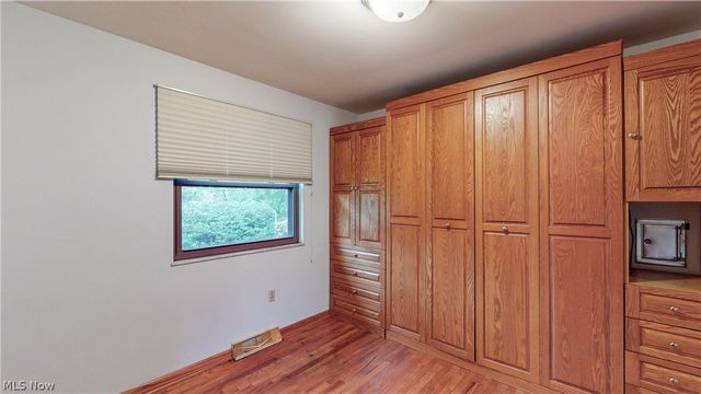 1239 Doralee Drive, Mogadore, OH 44260