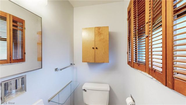 1239 Doralee Drive, Mogadore, OH 44260