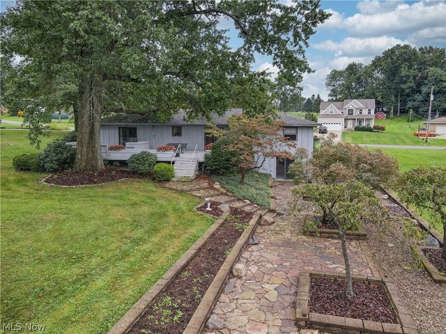 1239 Doralee Drive, Mogadore, OH 44260