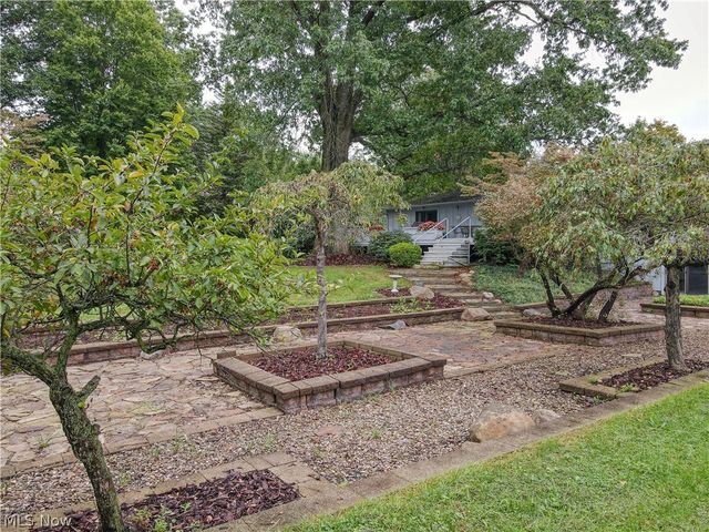 1239 Doralee Drive, Mogadore, OH 44260