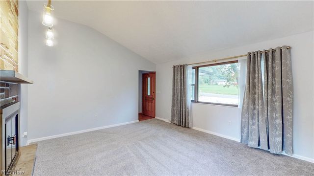 1239 Doralee Drive, Mogadore, OH 44260