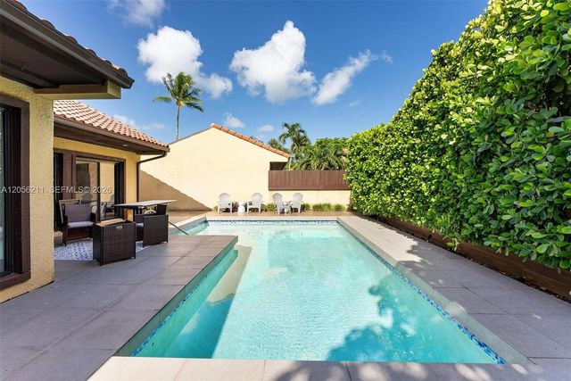 1017 NE 202nd Lane, Miami, FL 33179