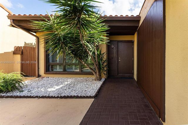 1017 NE 202nd Lane, Miami, FL 33179