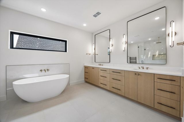 4622 Willow, Bellaire, TX 77401