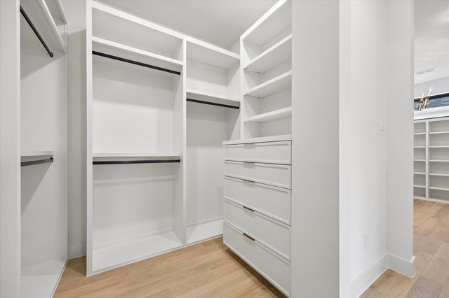 4622 Willow, Bellaire, TX 77401