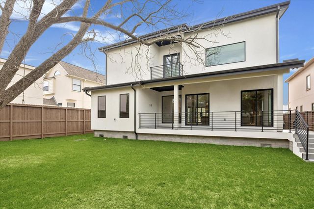 4622 Willow, Bellaire, TX 77401