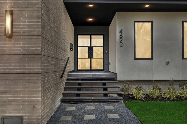 4622 Willow, Bellaire, TX 77401