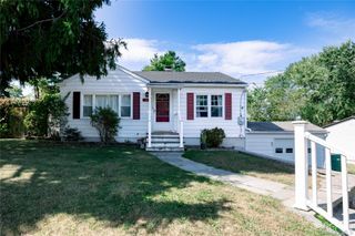 15 E Dogwood Drive, Poughkeepsie, NY 12601