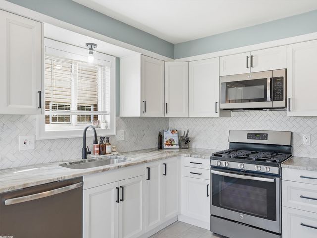 45784 Georgetown Drive, Macomb Twp, MI 48044