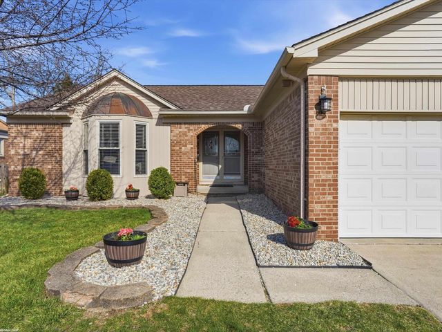 45784 Georgetown Drive, Macomb Twp, MI 48044