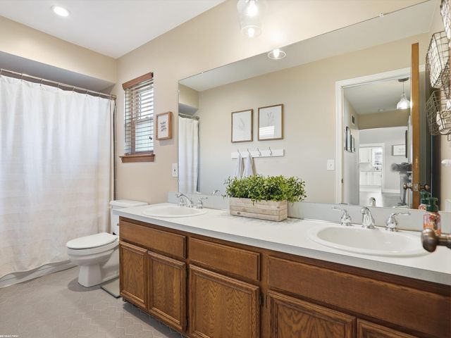 45784 Georgetown Drive, Macomb Twp, MI 48044