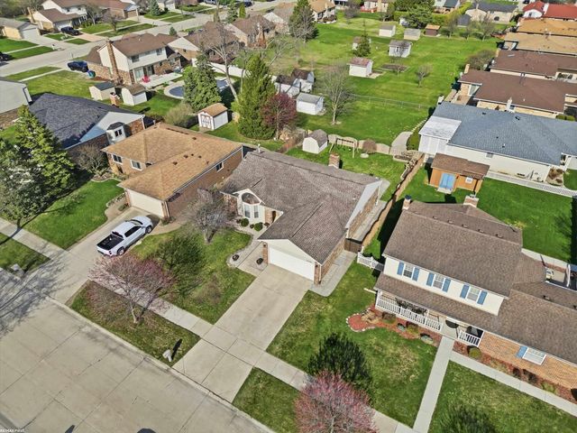 45784 Georgetown Drive, Macomb Twp, MI 48044