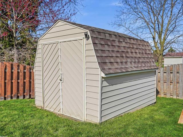 45784 Georgetown Drive, Macomb Twp, MI 48044