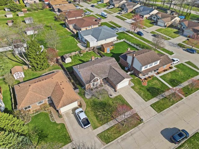 45784 Georgetown Drive, Macomb Twp, MI 48044