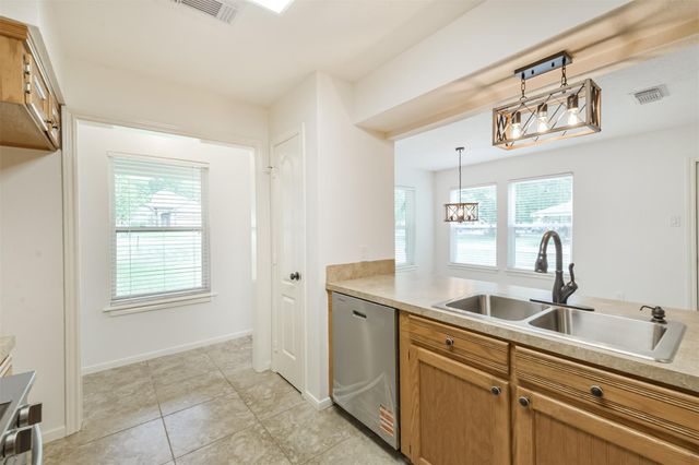 28814 Champion Oaks Drive, Magnolia, TX 77354
