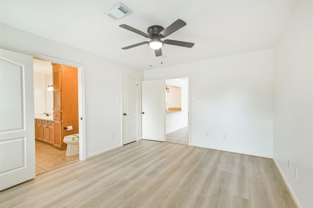 28814 Champion Oaks Drive, Magnolia, TX 77354