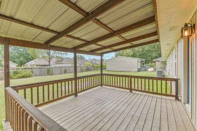 28814 Champion Oaks Drive, Magnolia, TX 77354