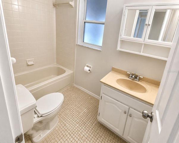 1215 E LAKESHORE BOULEVARD, St Cloud, FL 34769