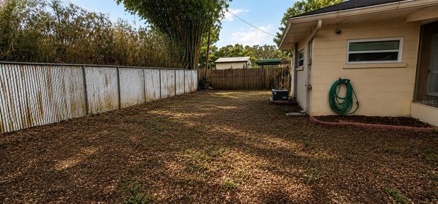 1215 E LAKESHORE BOULEVARD, St Cloud, FL 34769