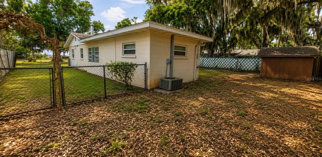 1215 E LAKESHORE BOULEVARD, St Cloud, FL 34769