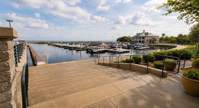 1215 E LAKESHORE BOULEVARD, St Cloud, FL 34769