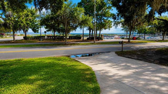 1215 E LAKESHORE BOULEVARD, St Cloud, FL 34769