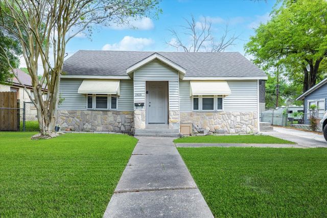 1505 Brazos Street, Rosenberg, TX 77471