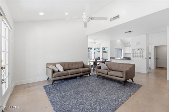 2757 E LAWNDALE Circle, Mesa, AZ 85213