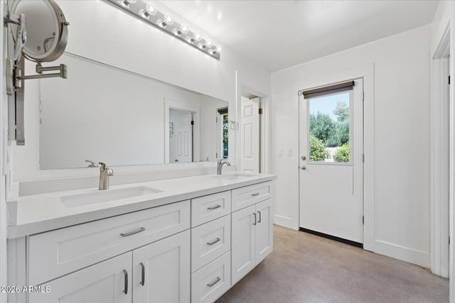 2757 E LAWNDALE Circle, Mesa, AZ 85213