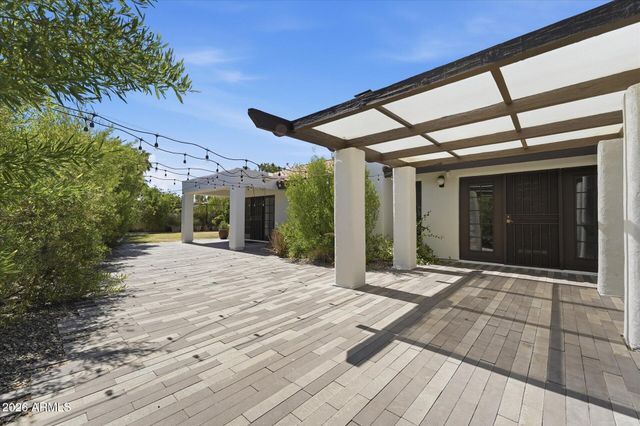 2757 E LAWNDALE Circle, Mesa, AZ 85213