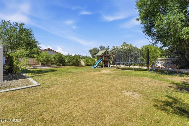 2757 E LAWNDALE Circle, Mesa, AZ 85213