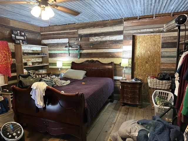 8600 Field Crest Court, Alvarado, TX 76009