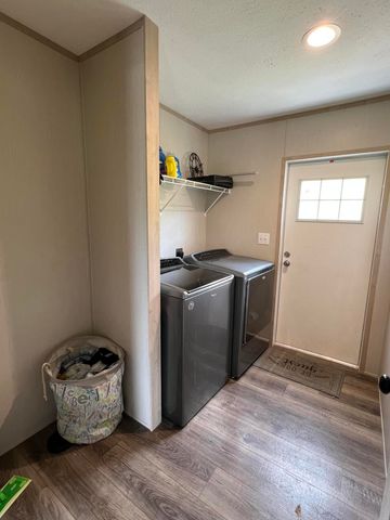 31 Dean Lane, Gray, KY 40734
