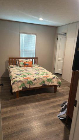31 Dean Lane, Gray, KY 40734