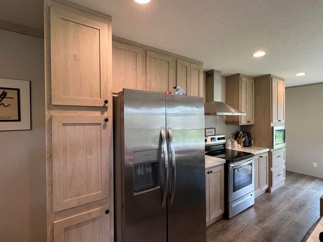 31 Dean Lane, Gray, KY 40734