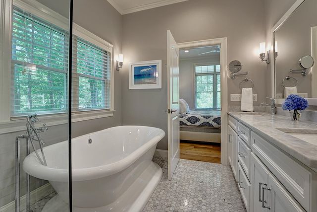 8 Old Ferry Landing Road, Rye, NH 03870