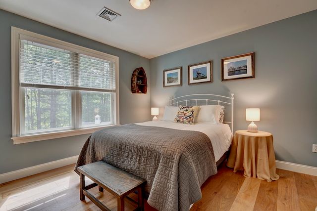 8 Old Ferry Landing Road, Rye, NH 03870