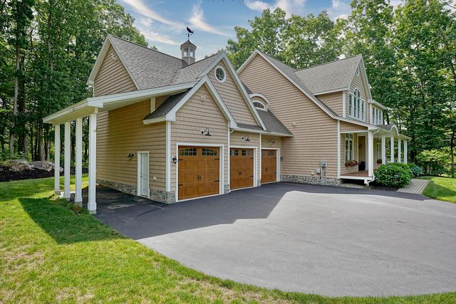8 Old Ferry Landing Road, Rye, NH 03870