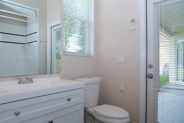 519 LAKESCAPE COURT, Orlando, FL 32828