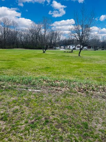 5266 S 12750e Road, Pembroke Twp, IL 60958