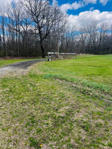 5266 S 12750e Road, Pembroke Twp, IL 60958