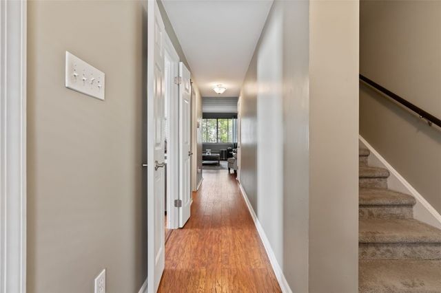 1557 Pinehurst, Upper St Clair, PA 15241