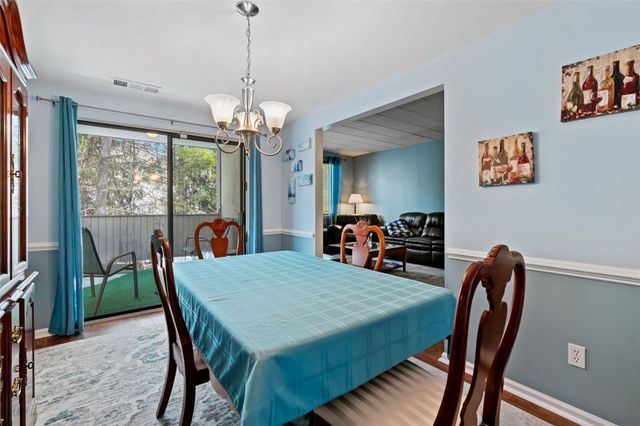 1557 Pinehurst, Upper St Clair, PA 15241