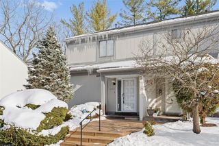 1557 Pinehurst, Upper St Clair, PA 15241