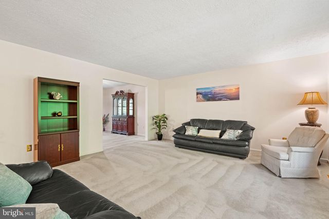 12020 PARKRIVER DR, Manassas, VA 20112
